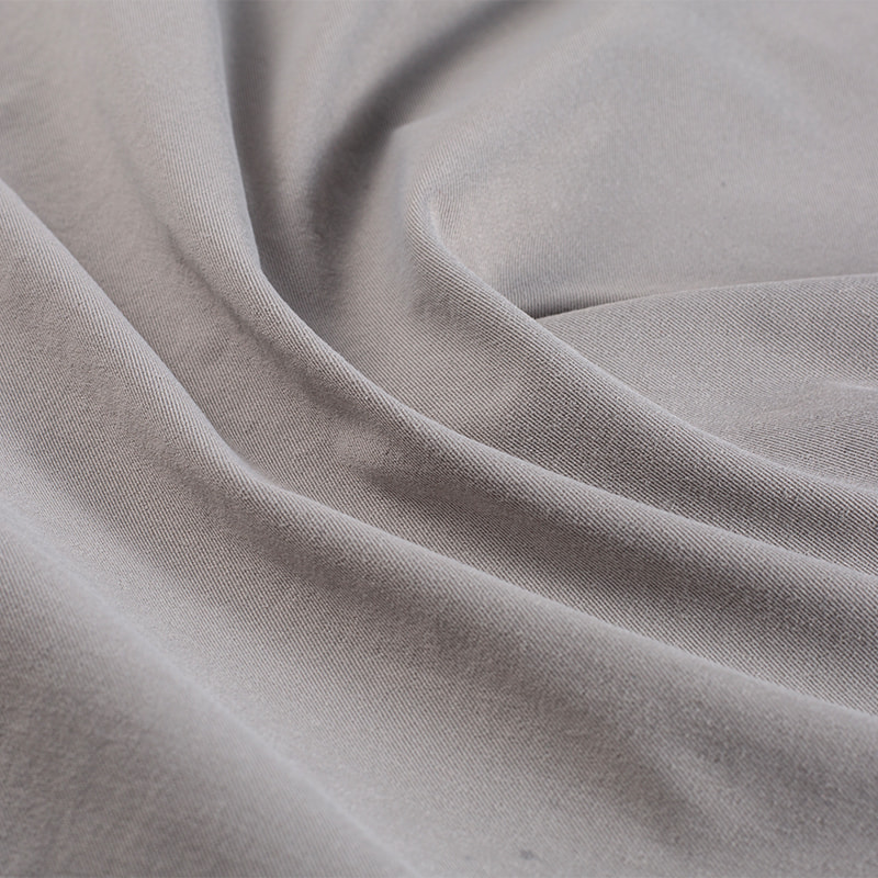 180gsm CoolSilk Cotton T8 3/1 능직 재활용 폴리에스테르 애니메이션 시리즈